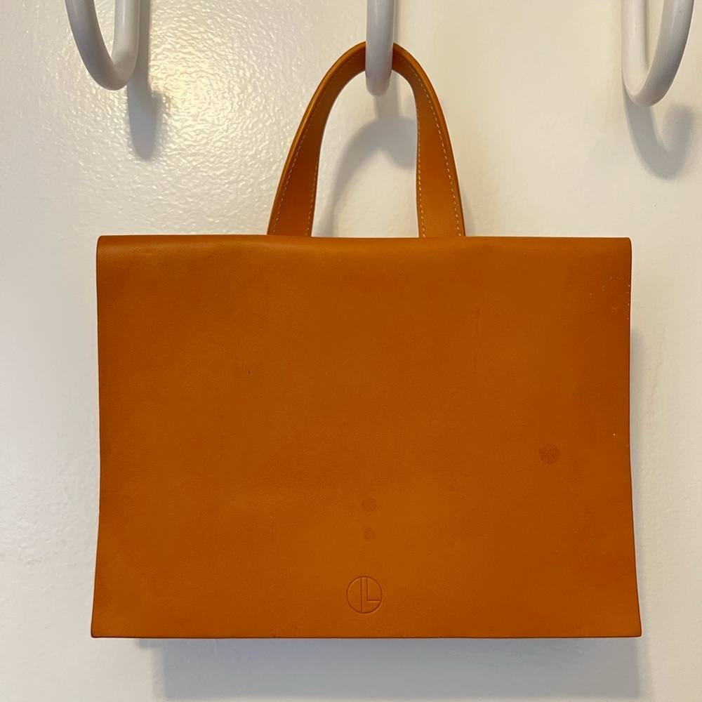 Janessa Leoné Clutch